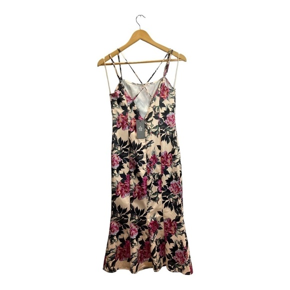 NWT Clara Story Floral Fitted Midi Dress Size Large - Picture 7 of 13